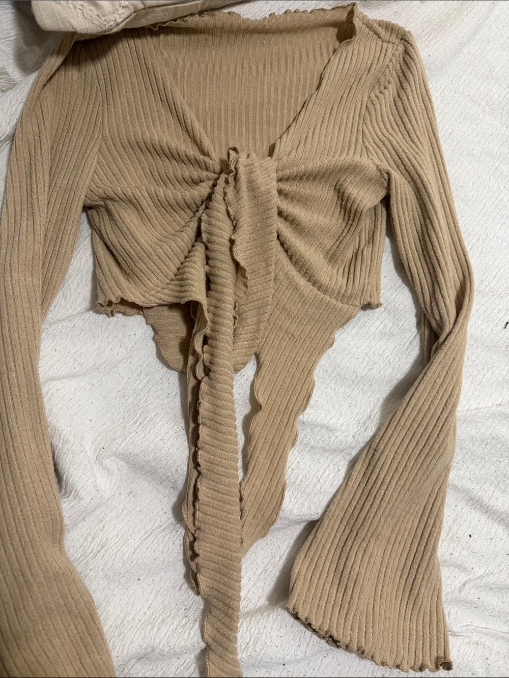 Tie-Front Ribbed Long-Sleeve Crop Top - Beige